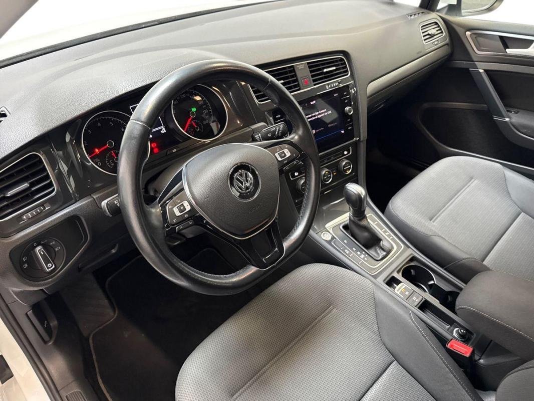 Volkswagen Golf - Photo 9