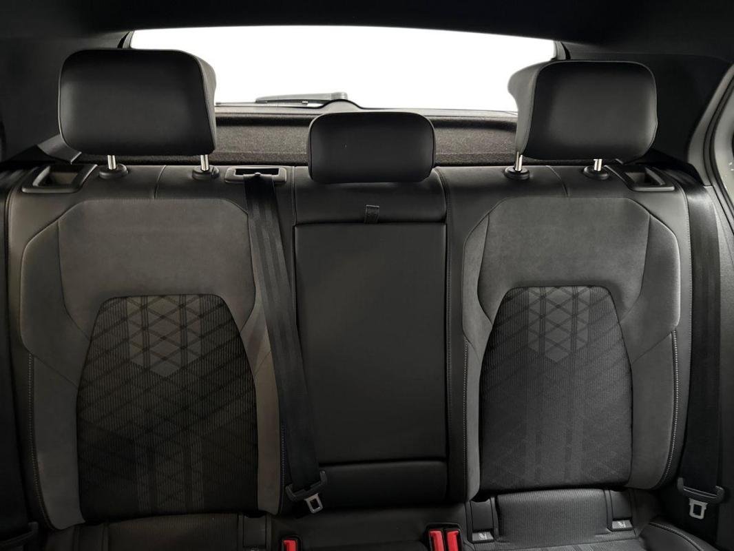 Volkswagen Golf - Photo 22