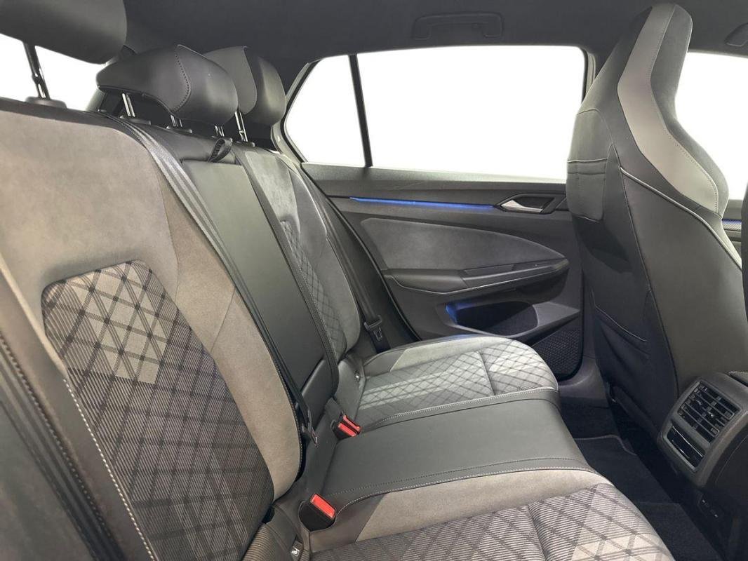 Volkswagen Golf - Photo 23