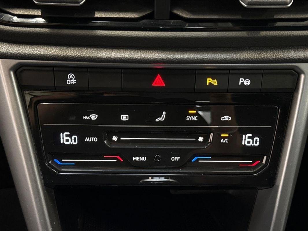 Volkswagen T-Roc - Photo 19