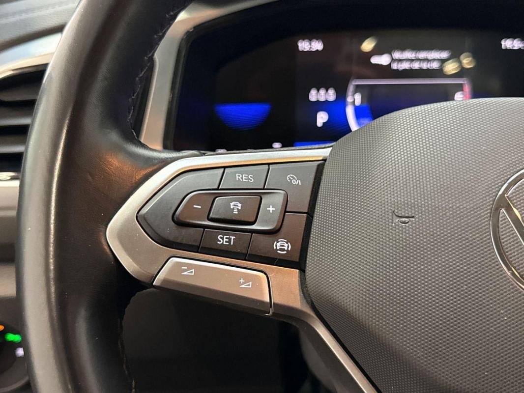 Volkswagen T-Roc - Photo 21
