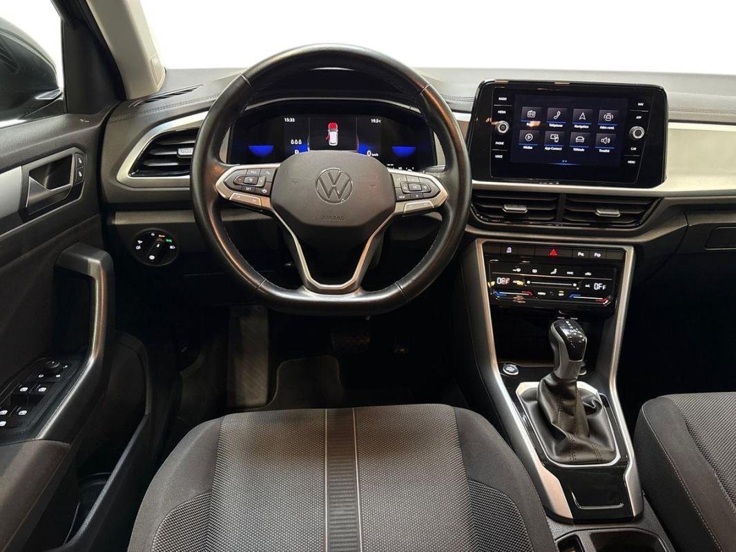 Volkswagen T-Roc - Photo 24