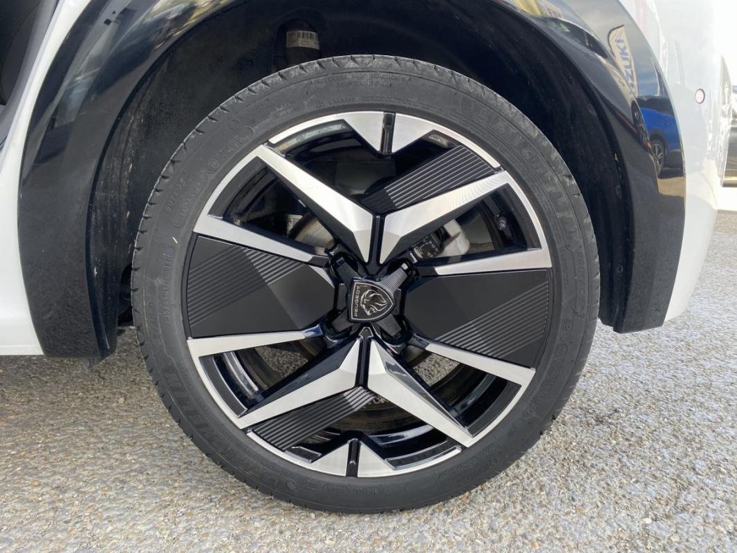Peugeot 208 - Photo 16