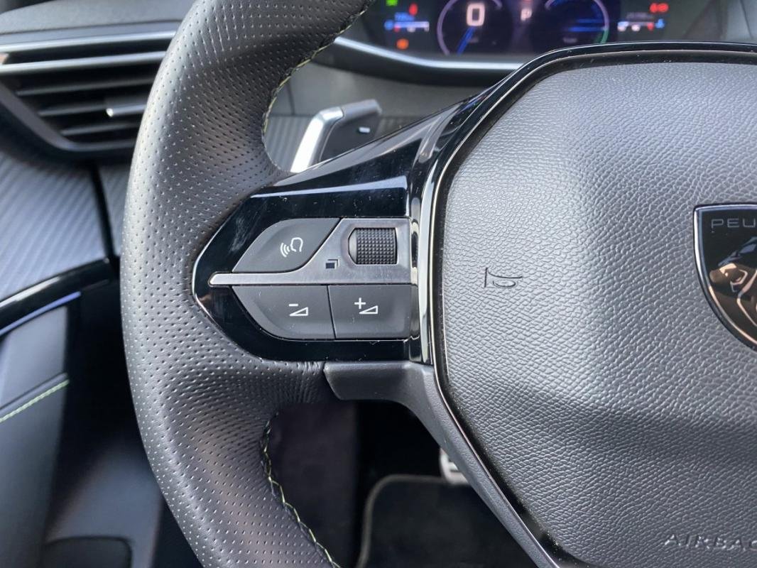 Peugeot 208 - Photo 24