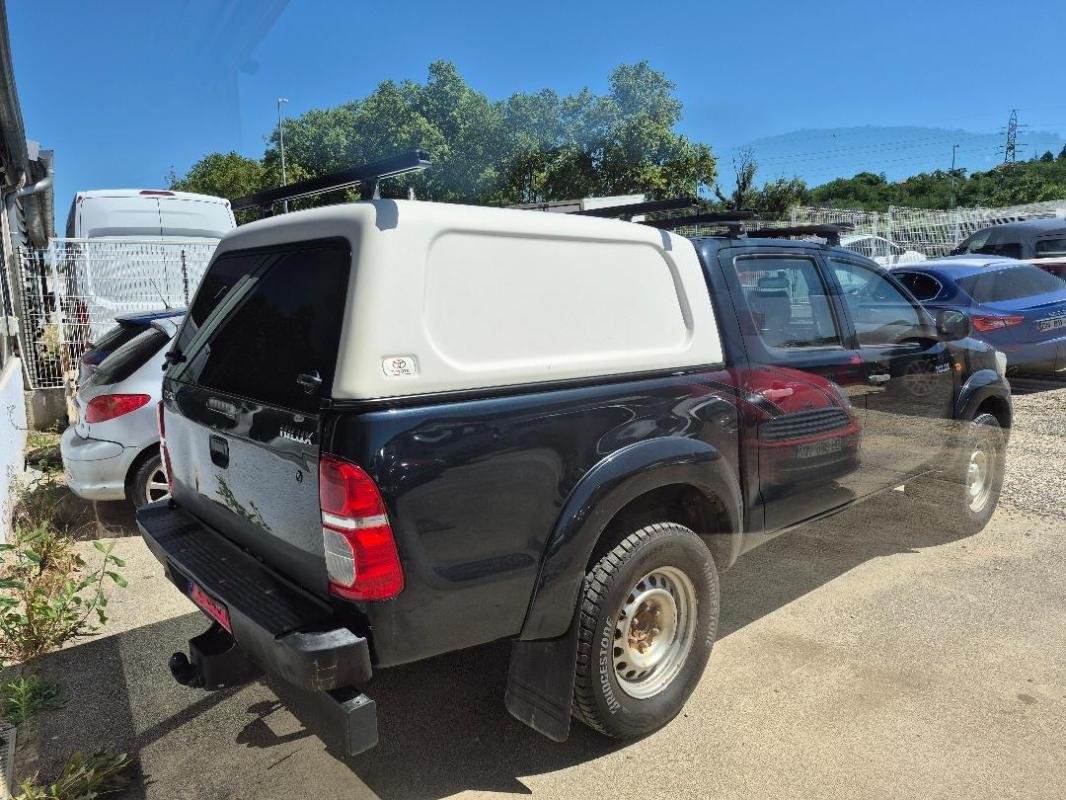Toyota Hilux - Photo 2