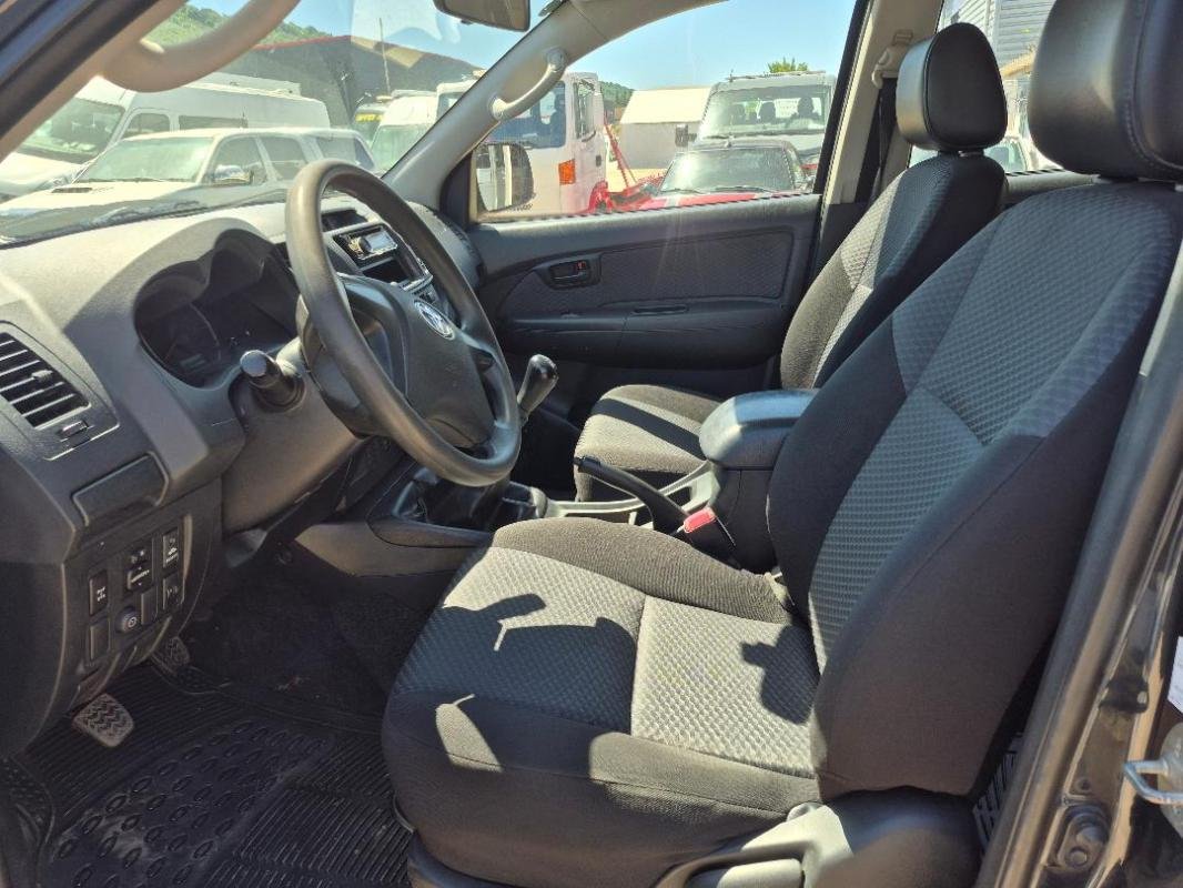 Toyota Hilux - Photo 4