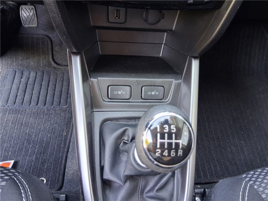 Suzuki Vitara - Photo 8