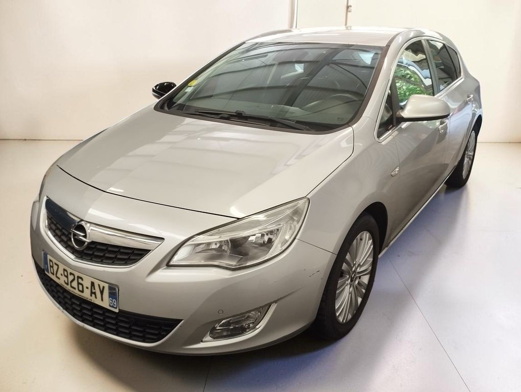 Opel Astra - Photo 1