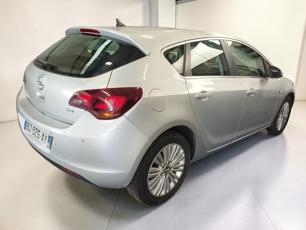 Opel Astra - Photo 2
