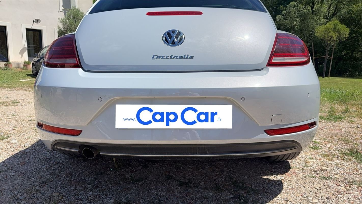 Volkswagen New Beetle - Photo 21