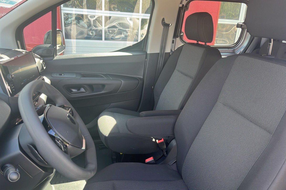 Peugeot Partner - Photo 11