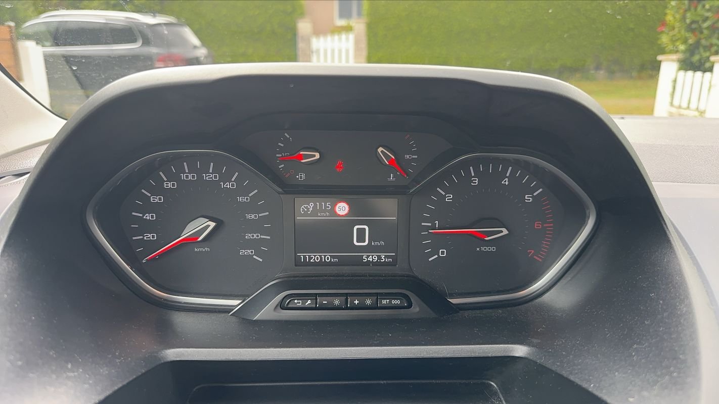 Peugeot Rifter - Photo 12