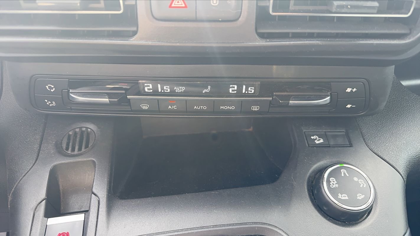 Peugeot Rifter - Photo 13