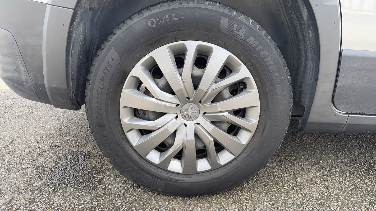 Peugeot Rifter - Photo 16