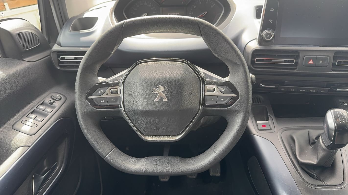Peugeot Rifter - Photo 22