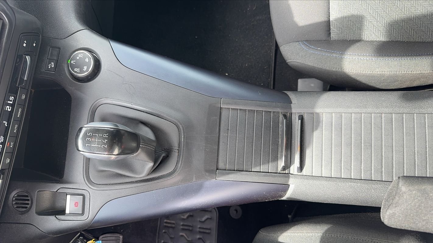 Peugeot Rifter - Photo 26