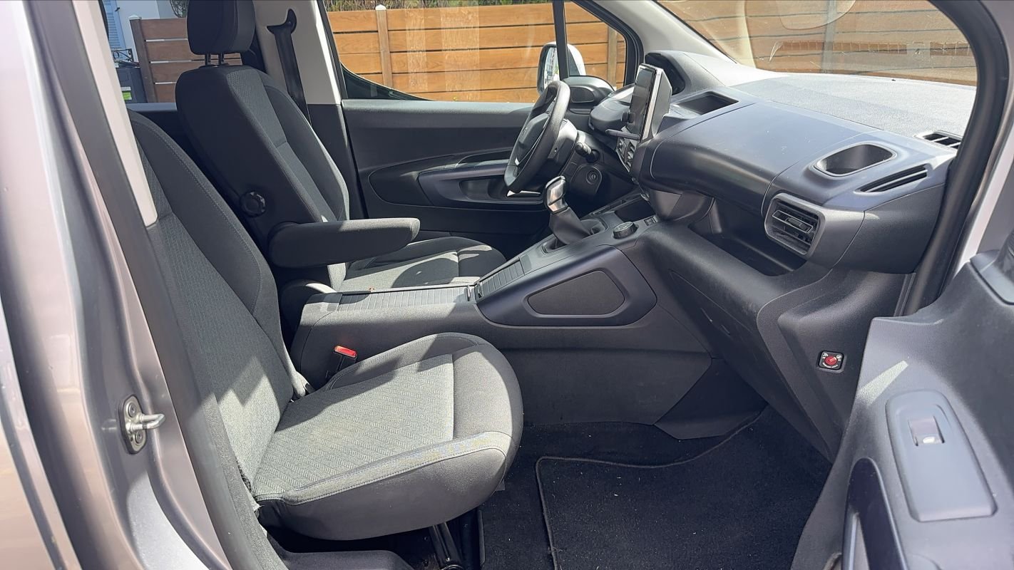 Peugeot Rifter - Photo 28