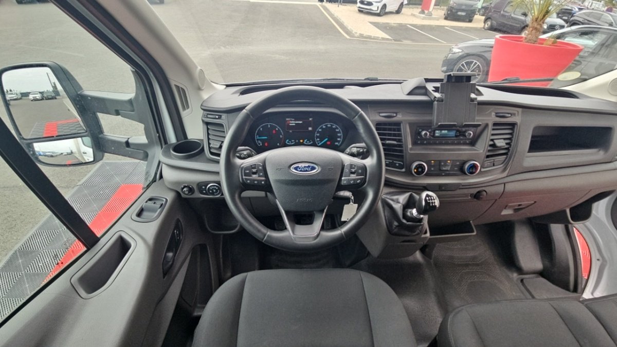 Ford Transit - Photo 11