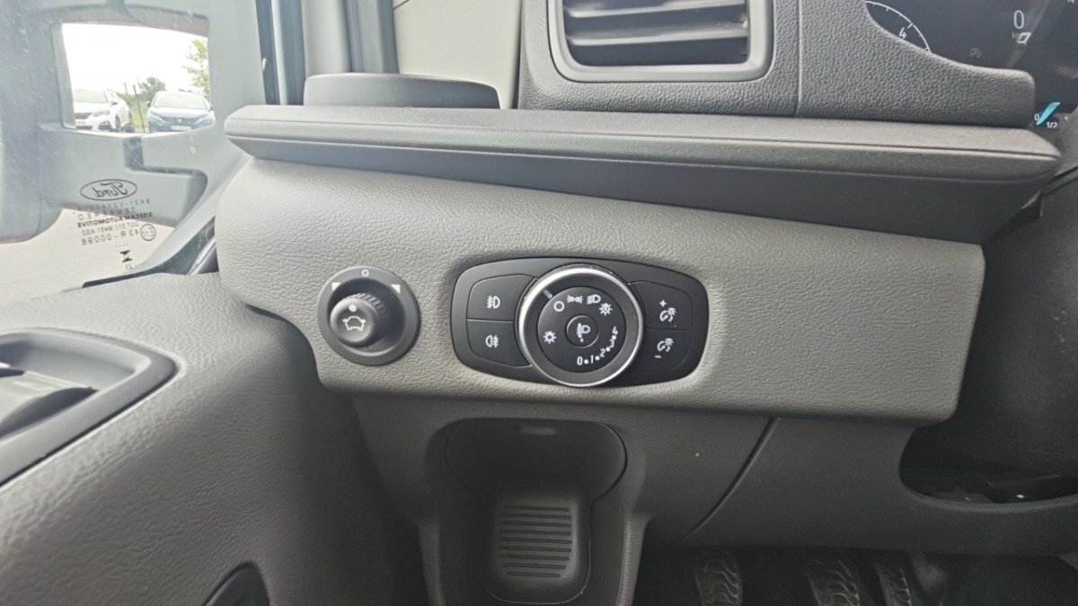 Ford Transit - Photo 17