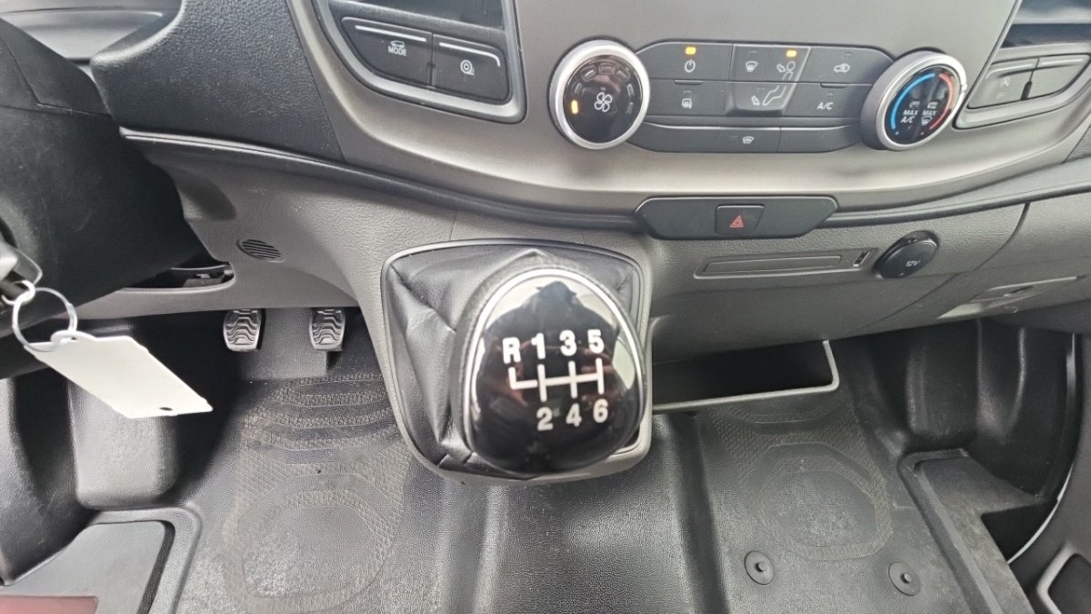 Ford Transit - Photo 20
