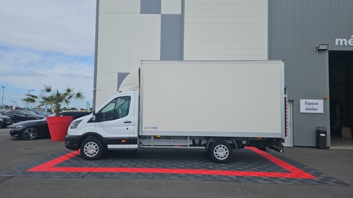 Ford Transit - Photo 2