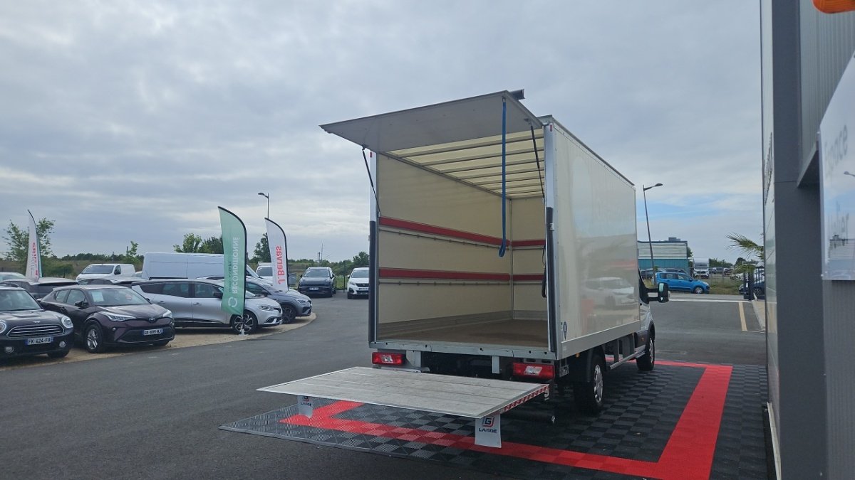 Ford Transit - Photo 6