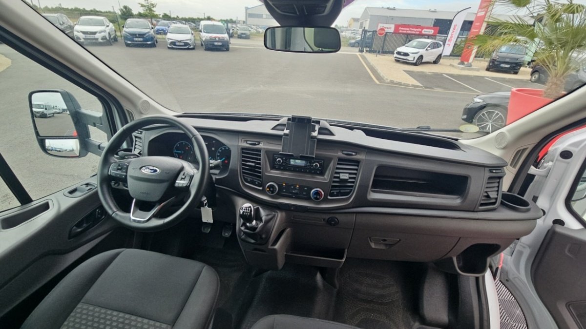 Ford Transit - Photo 10