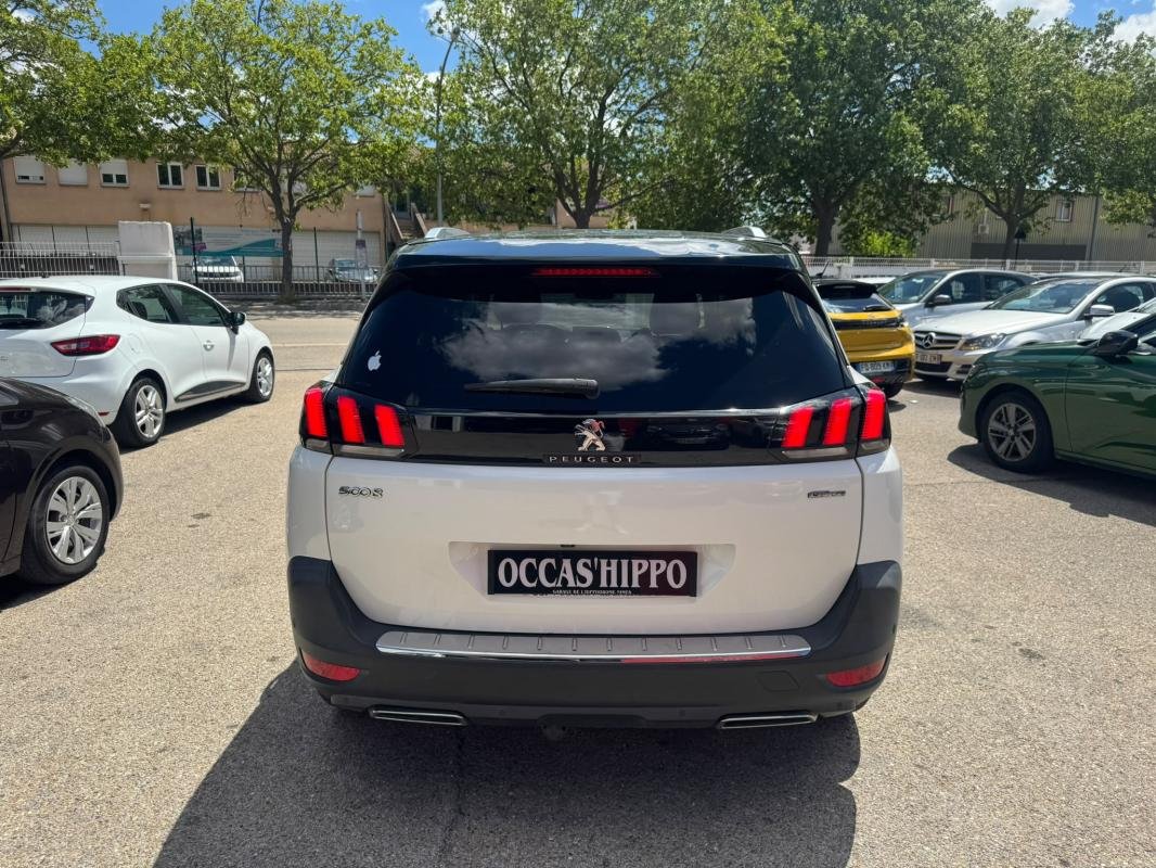 Peugeot 5008 - Photo 2
