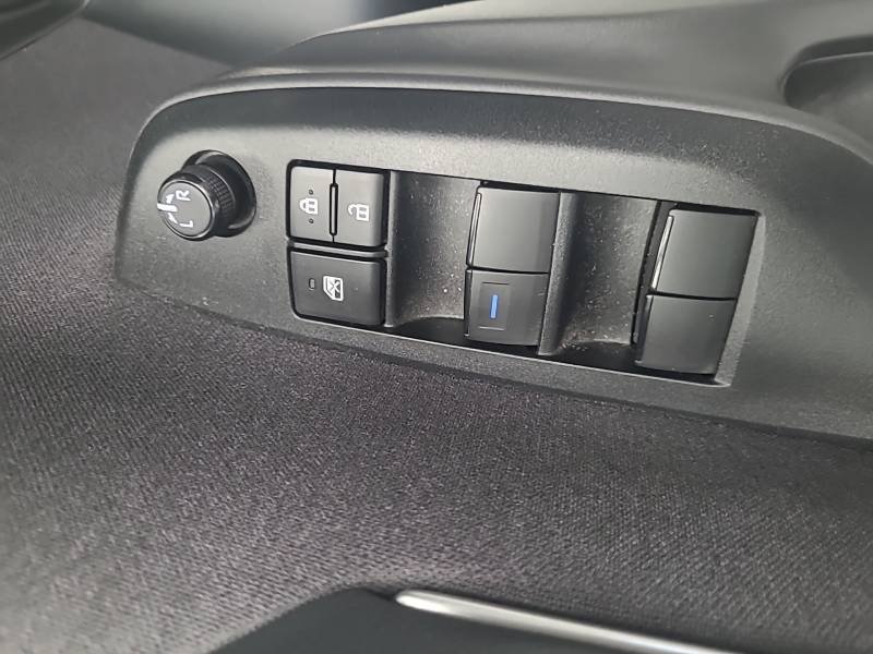 Toyota Yaris - Photo 17
