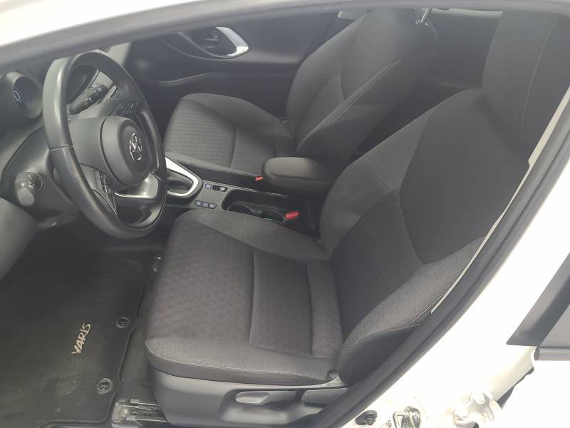 Toyota Yaris - Photo 10