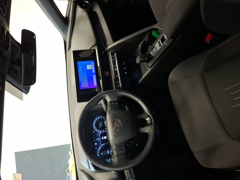 Toyota C-HR - Photo 11