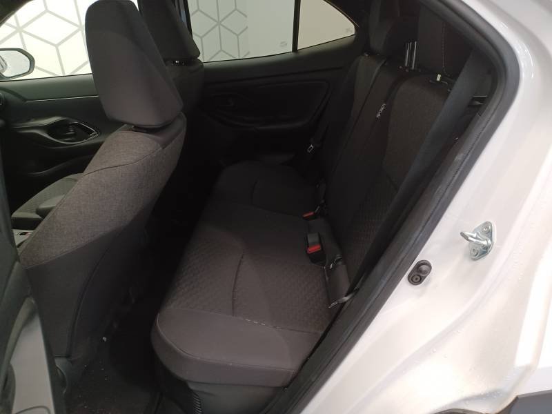 Toyota Yaris - Photo 13