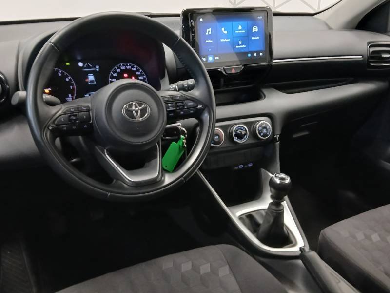 Toyota Yaris - Photo 11