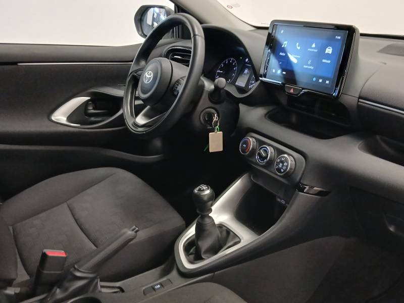 Toyota Yaris - Photo 12