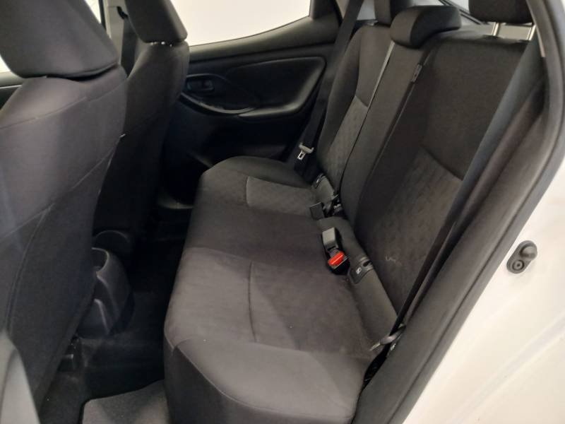 Toyota Yaris - Photo 13