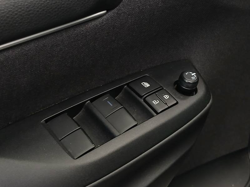 Toyota Yaris - Photo 14