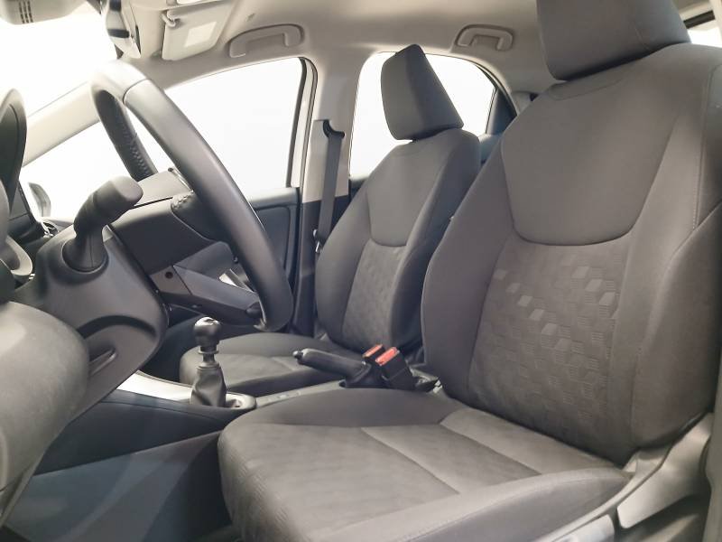 Toyota Yaris - Photo 15