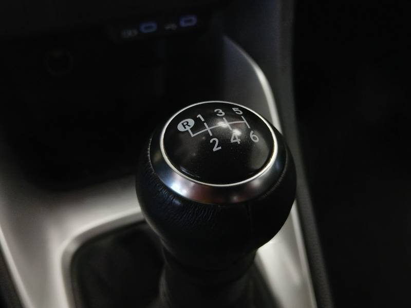 Toyota Yaris - Photo 23
