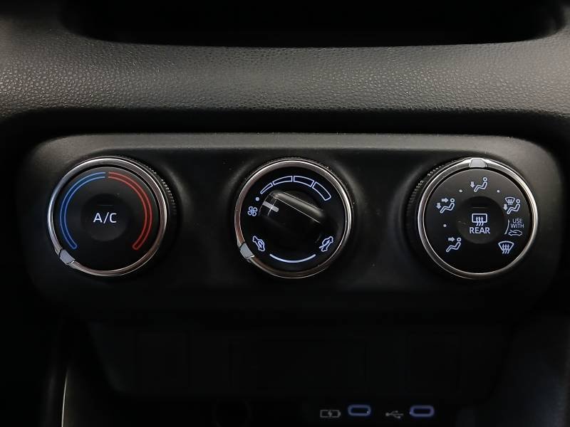 Toyota Yaris - Photo 24