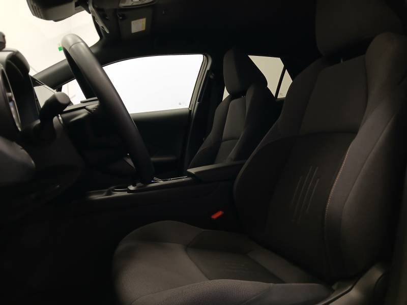 Toyota C-HR - Photo 16