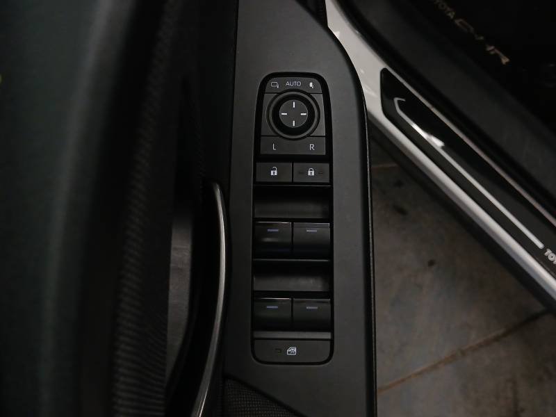 Toyota C-HR - Photo 15