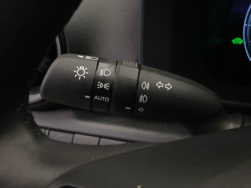 Toyota C-HR - Photo 21