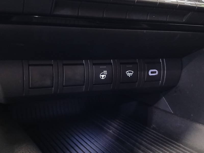 Toyota C-HR - Photo 25