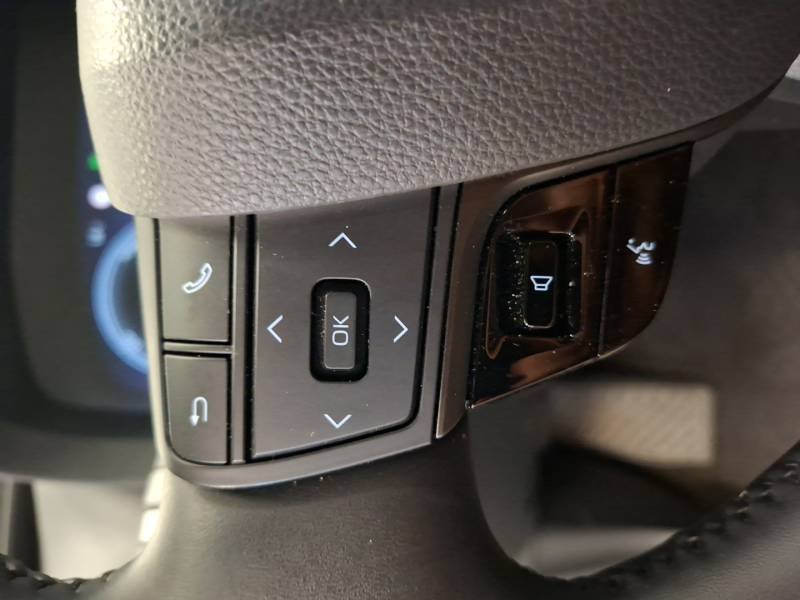 Toyota C-HR - Photo 25
