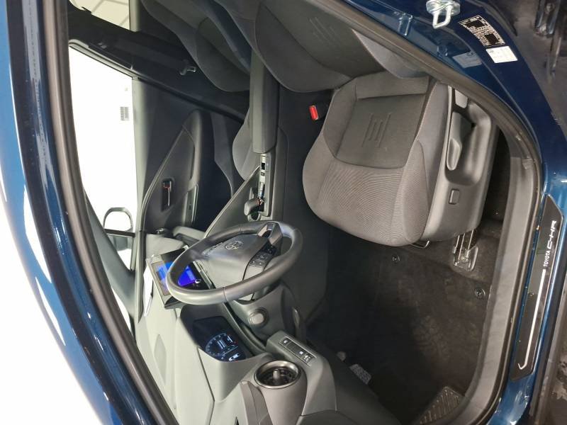 Toyota C-HR - Photo 10