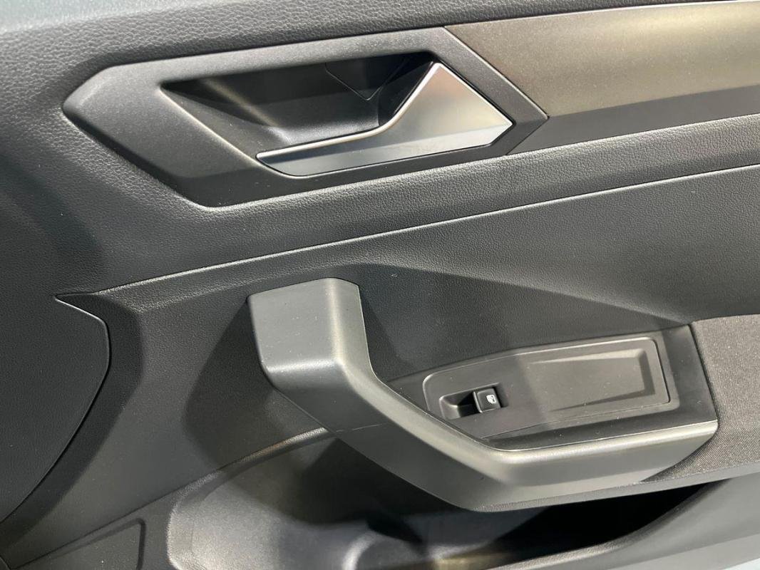 Volkswagen T-Roc - Photo 15