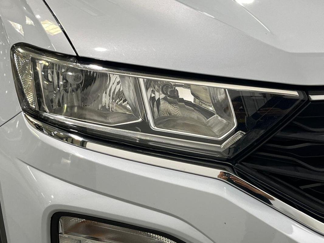 Volkswagen T-Roc - Photo 25