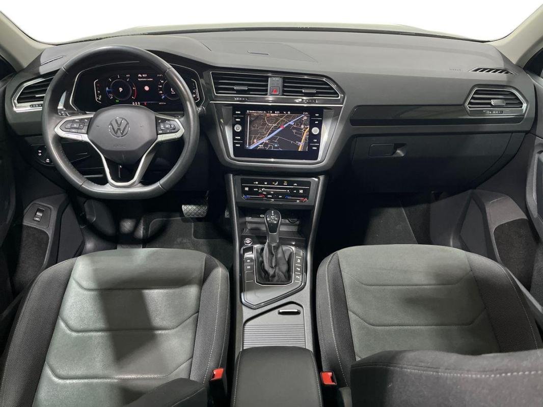 Volkswagen Tiguan - Photo 8