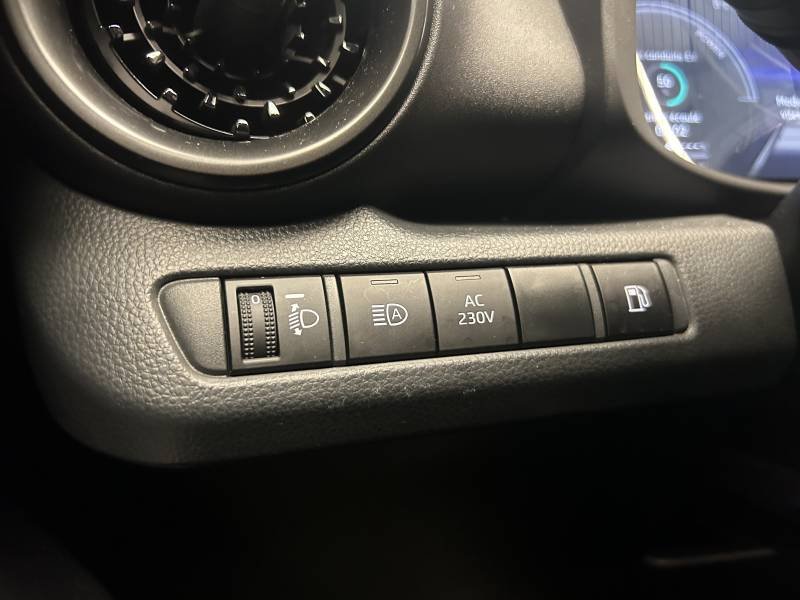Toyota C-HR - Photo 28
