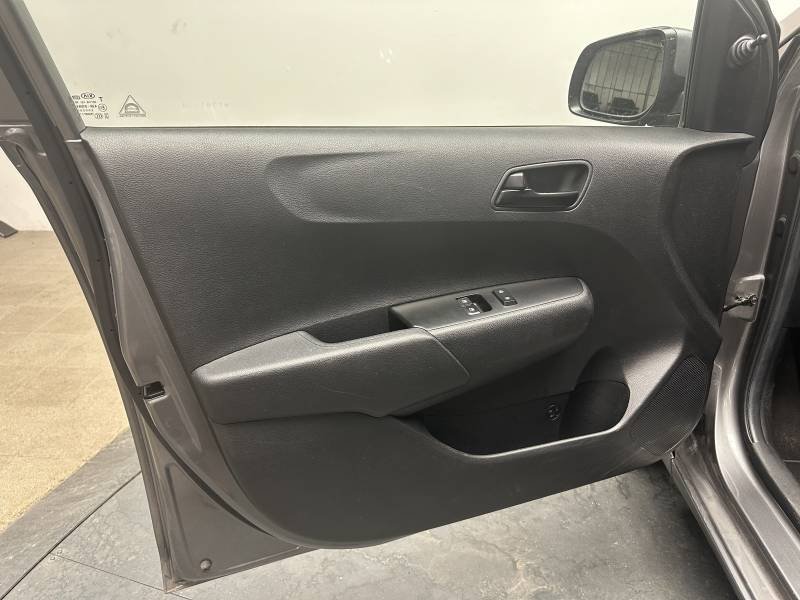 Kia Picanto - Photo 35